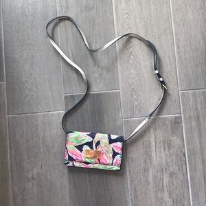 Lilly Pulitzer cross body purse